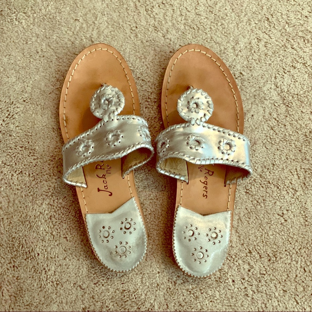 Gently used silver Jack Rogers size 8